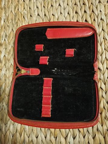 Rode naai-manicure-pedicureset 17 x 10 cm rits