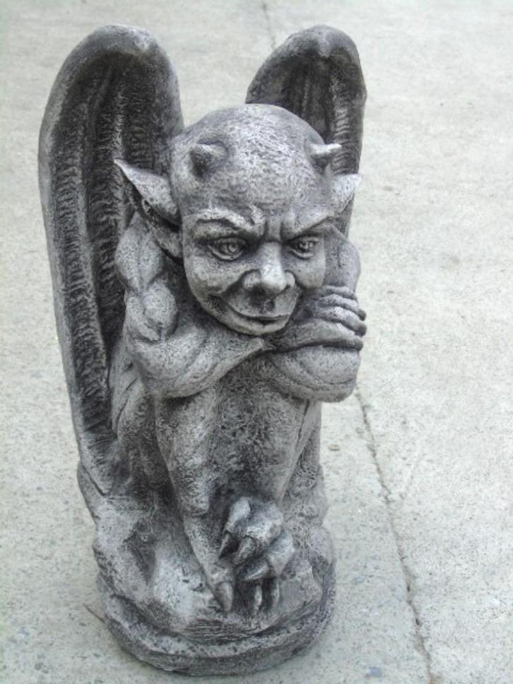 Gargoyle-monster met gepatineerde stenen vleugels, Tuin en Terras, Tuinbeelden, Nieuw, Overige typen, Steen, Ophalen