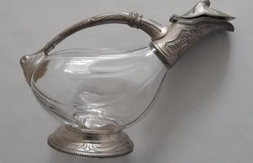 Wijnkaraf beschikbaar voor biedingen