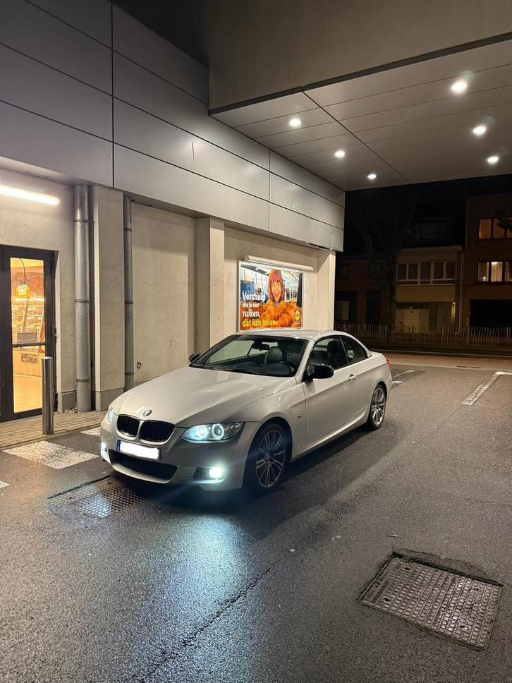 Bmw 320d automaat euro 5 cabrio, Auto's, BMW, Particulier, 3 Reeks, ABS, Airbags, Airconditioning, Alarm, Bluetooth, Bochtverlichting