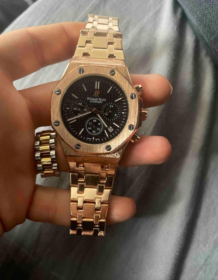 Audemars piqué, Handtassen en Accessoires, Horloges | Heren, Nieuw, Polshorloge, Overige merken, Goud, Goud, Ophalen