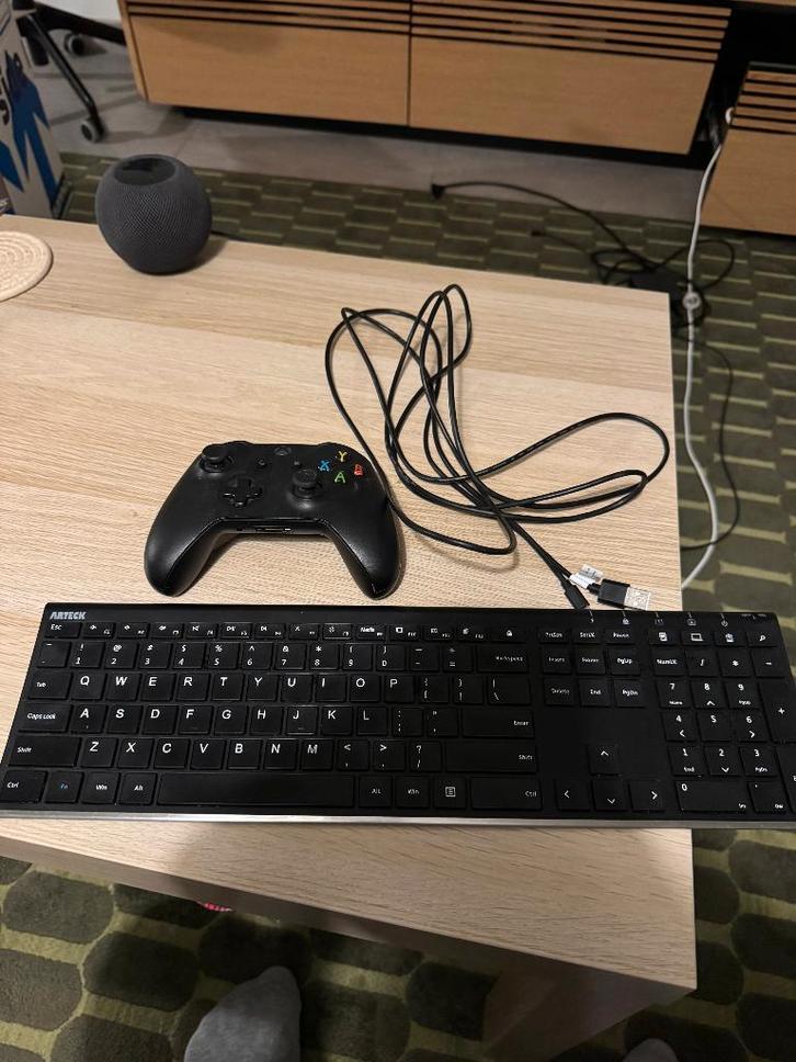 Xbox controller + draadloos toetsenbord (Arteck), Games en Spelcomputers, Spelcomputers | Xbox | Accessoires, Zo goed als nieuw