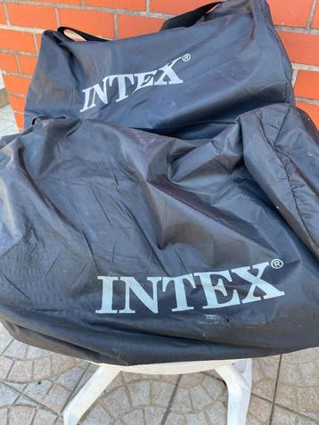 INTEX luchtmatras  ( 2 exemplaren hier ) beschikbaar voor biedingen
