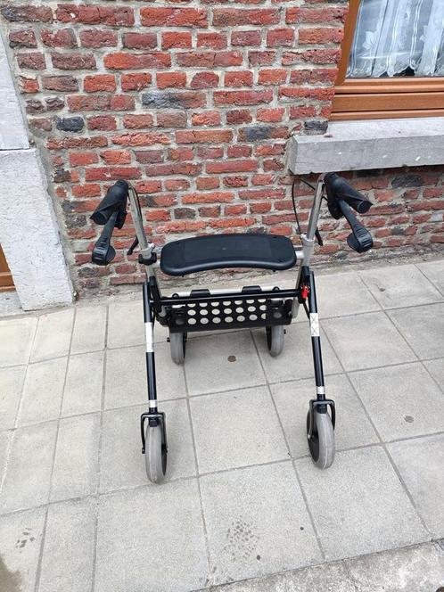 Tribune deambulateur pliable avec 4 roues assise et freins, Diversen, Rollators, Opvouwbaar, Ophalen
