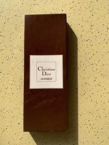 Cravate Dior Monsieur vintage beschikbaar voor biedingen