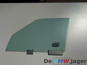 Zijruit links voor groen BMW 3-serie E30 type 2 51321962407 beschikbaar voor biedingen