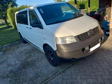 Volkswagen Transporter Dubbele cabine L2 1.9 tdi  AIRCO, Auto's, Bestelwagens en Lichte vracht, Voorwielaandrijving, Stof, Zwart