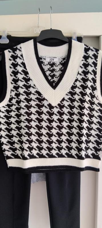 nieuwe debardeur / spencer / trui JDY oversized beschikbaar voor biedingen