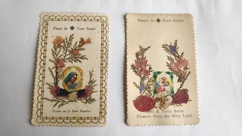 2 Devotiekaarten met relikwie: Flowers from the Holy Land, Verzamelen, Bidprentjes en Rouwkaarten, Bidprentje, Ophalen of Verzenden