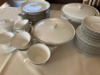Eet en koffie servies, Huis en Inrichting, Keuken | Servies, Ophalen, Zo goed als nieuw, Effen, Porselein