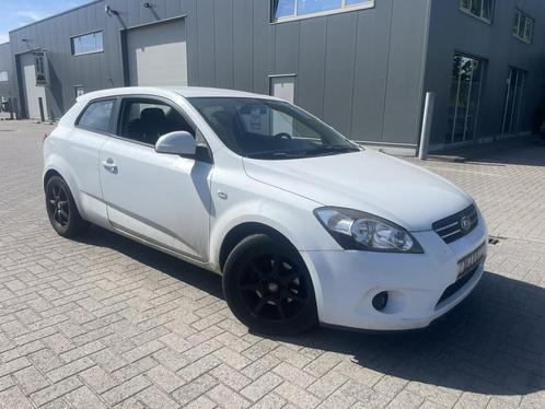 Kia Ceed 1,6 Crdi 3 deurs Airco ONLY EXPORT (bj 2009), Auto's, Kia, Bedrijf, Te koop, (Pro) Cee d, Diesel, Euro 4, Berline, Handgeschakeld