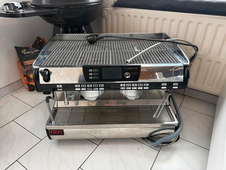 Nuova Simonelli Aurelia II Digit – machine café pro 2 grp, Zakelijke goederen, Horeca | Keukenapparatuur, Koffie en Espresso, Gebruikt