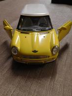 Miniatuur Mini Cooper Kinsmart 1/28, Hobby en Vrije tijd, Modelauto's | Overige schalen, Gebruikt, Ophalen of Verzenden, Auto