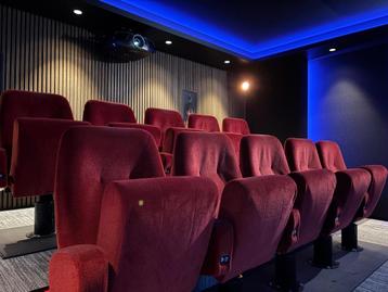 5 Theaterstoelen Rood - Cinemastoelen - Klapstoel beschikbaar voor biedingen
