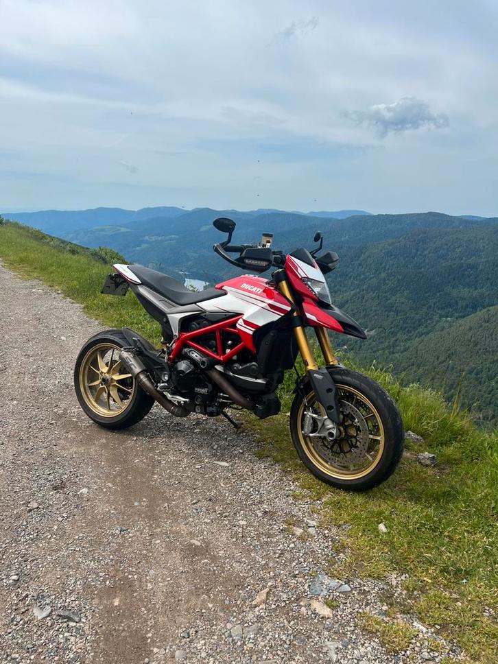 Ducati hypermotard 939SP, Motoren, Motoren | Ducati, Particulier, Naked bike, meer dan 35 kW, 2 cilinders, Motorrijbewijs A, Sportuitlaat