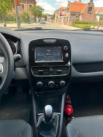 Renault Clio break 1.0 benzine – Bouwjaar 2017 – 79000km beschikbaar voor biedingen