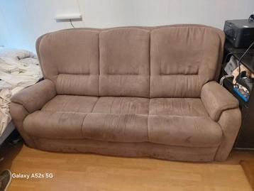 Zetel velours. Bank. Gratis af te halen beschikbaar voor biedingen