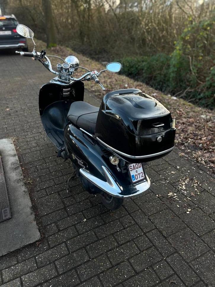 scooter BTC 50cc Classe A 2020 ! ! !, Vélos & Vélomoteurs, Vélomoteurs & Scooters bridés, Enlèvement