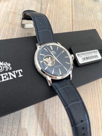 Orient bambino Open Heart beschikbaar voor biedingen