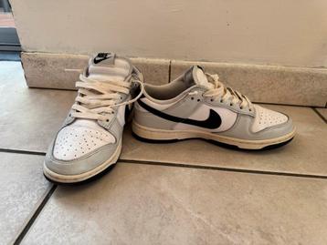Adidas sneakers “Low Dunks” maat 38,5 beschikbaar voor biedingen