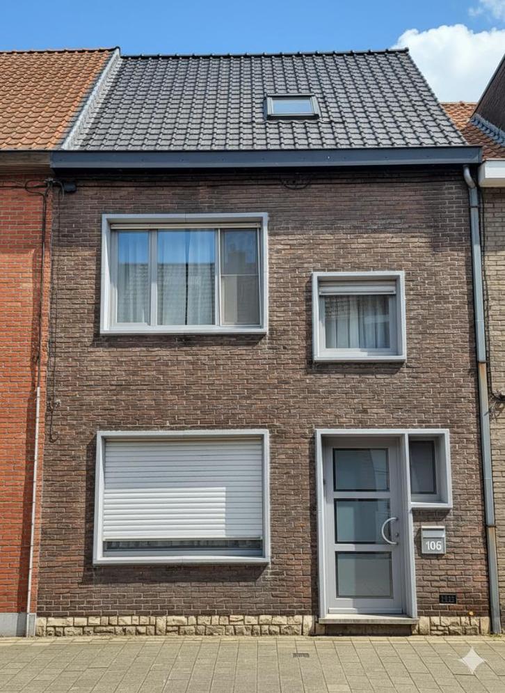 Perfect gelegen, gerenoveerde gezinswoning in Wondelgem, Immo, Huizen en Appartementen te koop, Gent, tot 200 m², Tussenwoning