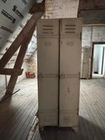 Oude militaire garderobe/ lockerkast, Huis en Inrichting, Kasten | Lockerkasten, Ophalen