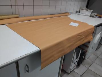 Leer, rundsleder, meubelleder, tassenleder, 80x90cm, Hobby & Loisirs créatifs, Enlèvement ou Envoi, Neuf, Orange, Cuir ou Similicuir