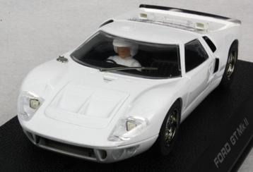 Scalextric  C2473 Ford GT40 MkII White and Light