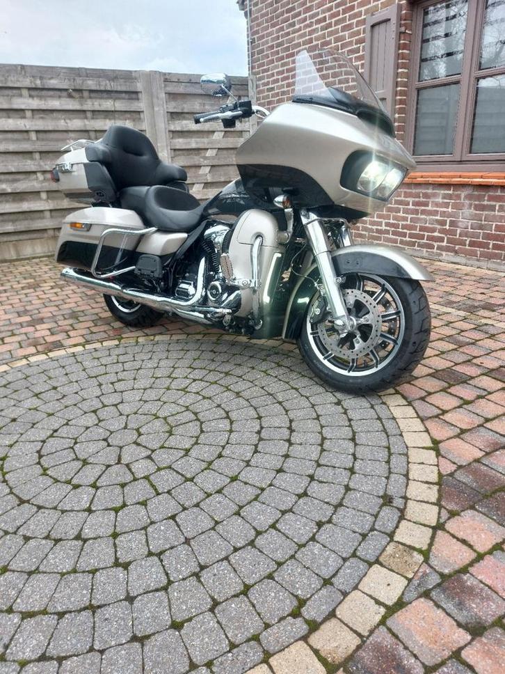 Harley davidson Road Glide Ultra Special koopje, Motos, Motos | Harley-Davidson, Particulier, Chopper, 2 cylindres, Régulateur de vitesse