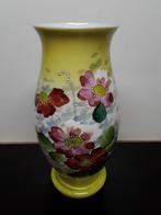 Glazen vaas handgeschilderd bloemmotief 42 cm in prima staat, Antiquités & Art, Antiquités | Vases, Enlèvement ou Envoi