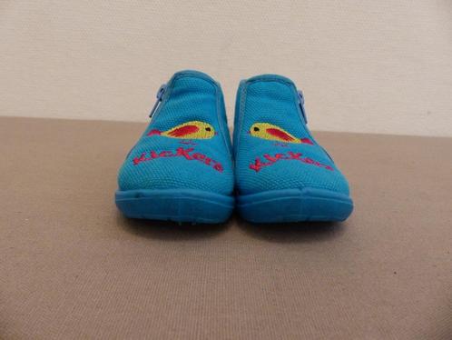 Kickers blauwe pantoffels - maat 20, Kinderen en Baby's, Kinderkleding | Schoenen en Sokken, Zo goed als nieuw, Overige typen