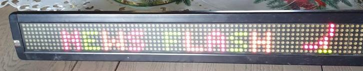 Led krant  Type  Adaptive 213C-1, Hobby en Vrije tijd, Elektronica-componenten, Gebruikt, Ophalen of Verzenden