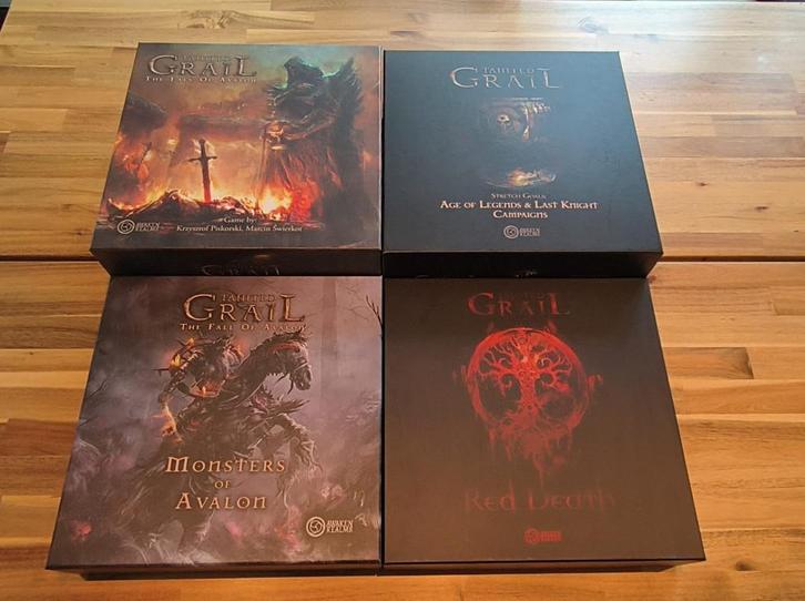 Tainted Grail + Uitbreidingen (Niamh), Hobby en Vrije tijd, Gezelschapsspellen | Bordspellen, Zo goed als nieuw, Een of twee spelers