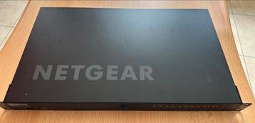 Netgear M4250-10G2XF-PoE++ (GSM4212UX) beschikbaar voor biedingen