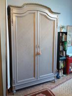 Spacieuse garde-robe Louis XVI - Acajou sculpté, Ophalen