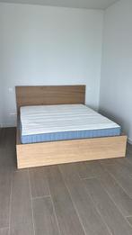 Bed + Matras, Huis en Inrichting, Ophalen, Beige, Tweepersoons, Zo goed als nieuw