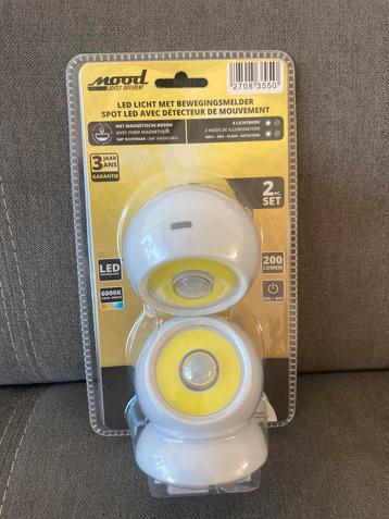 Neuve Lampe LED Mood avec détecteur de mouvement 2 pièces, Enlèvement ou Envoi, Neuf, LED