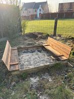 Zandbak met bankjes 140x140 (hout), Kinderen en Baby's, Speelgoed | Buiten | Zandbakken, Ophalen, Zo goed als nieuw