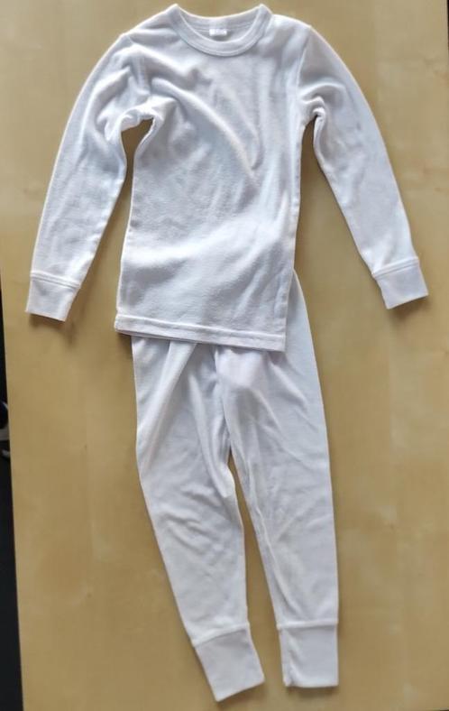 wit setje thermisch ondergoed maat 98/104, Kinderen en Baby's, Kinderkleding | Maat 98, Zo goed als nieuw, Jongen of Meisje, Nacht- of Onderkleding