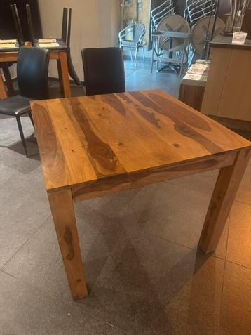 Table en bois massif, Quatre personnes, 50 à 100 cm, Carré, Enlèvement