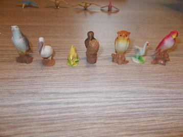 A - Lot de 7 figurines plastiques oiseaux TERRA. beschikbaar voor biedingen