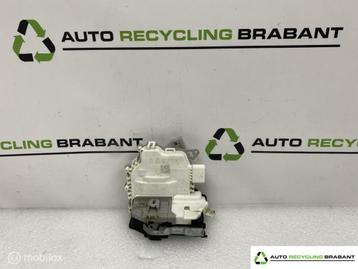 Deurslot Mechanisme Rechts Achter Audi A3 8V ORIG 8K0839016H beschikbaar voor biedingen