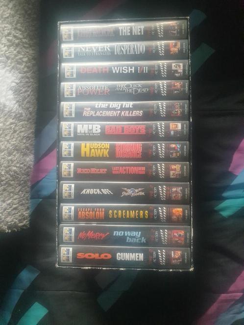 Te koop wegens verhuizing !!, Cd's en Dvd's, VHS | Film, Zo goed als nieuw, Actie en Avontuur, Vanaf 12 jaar, Ophalen