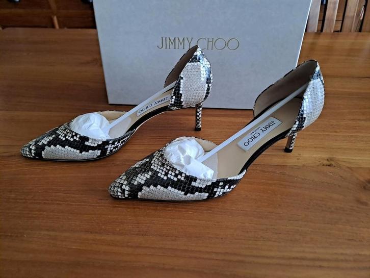 Nieuwe Jimmy Choo leren pumps maat 39., Kleding | Dames, Schoenen, Nieuw, Pumps, Beige, Ophalen of Verzenden
