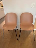 4 stoelen Gubi, Ophalen, Zo goed als nieuw
