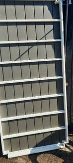 Metalen tuintafel bijna niet gebruikt, Ophalen, Zo goed als nieuw