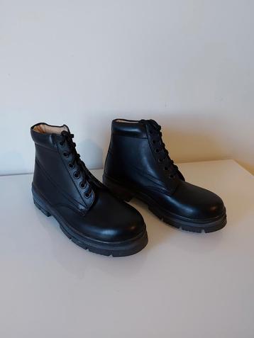 Ambiorix schoenen bottines beschikbaar voor biedingen