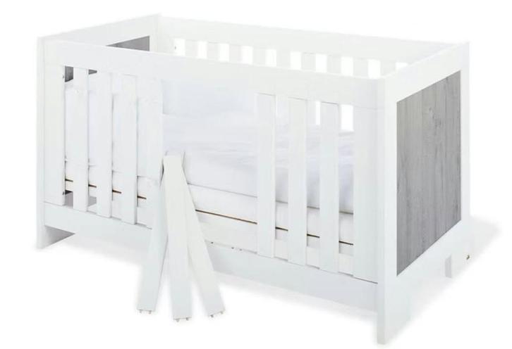 Pinolino evoluerend kinderbed, Kinderen en Baby's, Kinderkamer | Bedden, Gebruikt, 140 tot 160 cm, 70 tot 85 cm, Matras, Ophalen