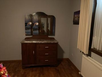 antieke volledige slaapkamer  beschikbaar voor biedingen