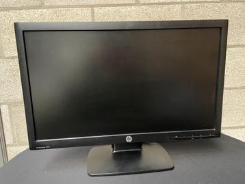 HP 22" monitor incl kabels 10 euro 3 beschikbaar disponible aux enchères